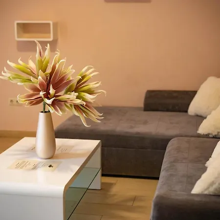 Maya Panzio-rezidencia Bed & Breakfast